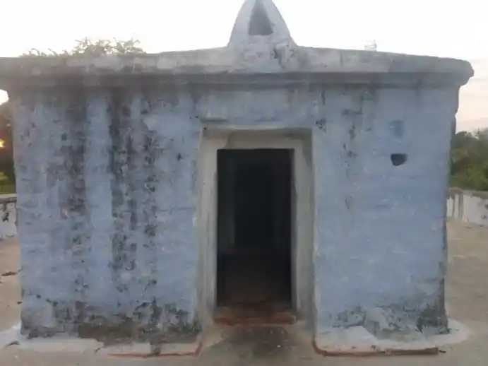 Arulmigu Perumal Temple, Aavalampatti - 635206 Temple