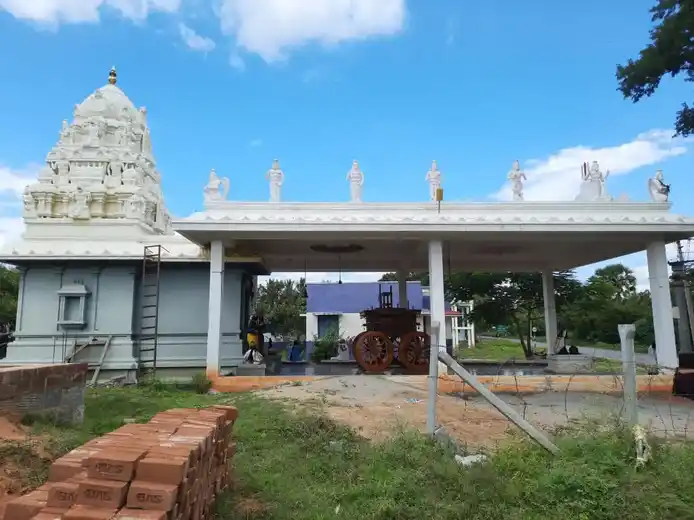 Arulmigu Perumal Temple, Agamudinagamangalam - 635104 அருள்மிகு பெருமாள் திருக்கோயில், அகமுடிநாகமங்கலம் - 635104, Krishnagiri - Ancient Temple Architecture and History Image 2