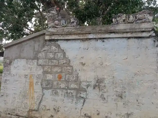 Arulmigu Perumal Temple, Agasipalli - 635002 அருள்மிகு பெருமாள் திருக்கோயில், Agasipalli - 635002, Krishnagiri - Ancient Temple Architecture and History Image 4