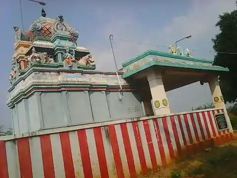 Arulmigu Perumal Temple, Akkaraipatti - 624306 அருள்மிகு அக்கரைப்பட்டி பெருமாள் கோயில், Akkaraipatti - 624306, Dindigul - Ancient Temple Architecture and History Image 5