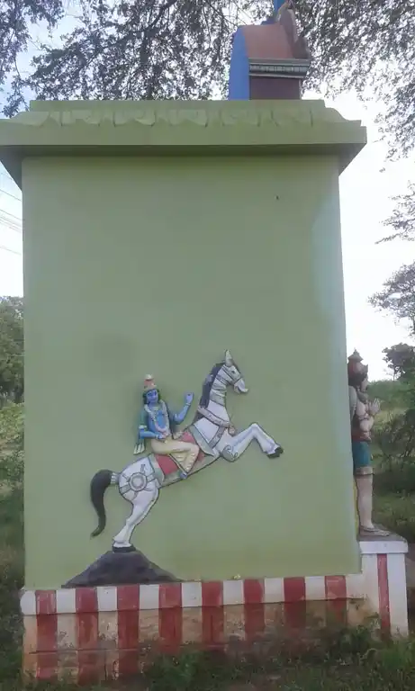 Arulmigu Perumal Temple, Alampatti - 625706 அருள்மிகு பெருமாள் திருக்கோவில், Alampatti - 625706, Madurai - Ancient Temple Architecture and History Image 2