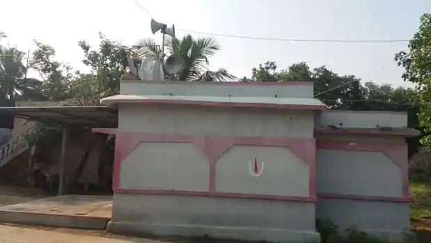 Arulmigu Perumal Temple, Arakkonam Main Road, Kattavakkam - 631561 அருள்மிகு பெருமாள் திருக்கோயில், Arakkonam Main Road, Kattavakkam - 631561, Kancheepuram - Ancient Temple Architecture and History Image 2