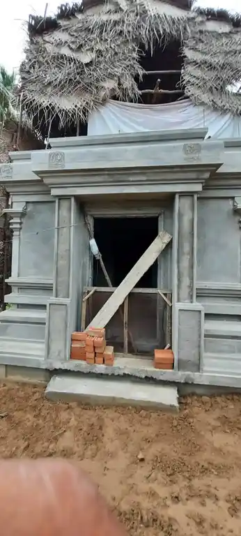 Arulmigu Perumal Temple, Centre Of The Village, Nandhiyambakkam - 600120 Arulmigu Perumal Temple, Centre Of The Village, Nandhiyambakkam - 600120, Tiruvallur - Ancient Temple Architecture and History Image 2