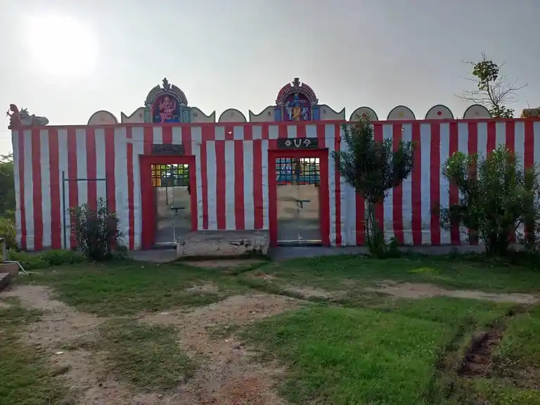 Arulmigu Perumal Temple, Chinnarediyapatti - 625703 அருள்மிகு பெருமாள் திருக்கோவில், Chinnarediyapatti - 625703, Madurai - Ancient Temple Architecture and History Image 4