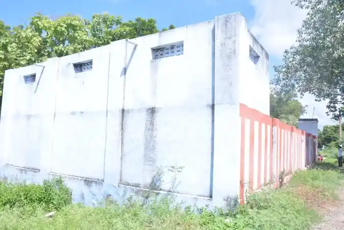 Arulmigu Perumal Temple, Chinnavallikulam, Chinnavallikulam - 626004 அருள்மிகு பெருமாள் திருக்கோயில், சின்னவள்ளிக்குளம், சின்னவள்ளிக்குளம் - 626004, Virudhunagar - Ancient Temple Architecture and History Image 2