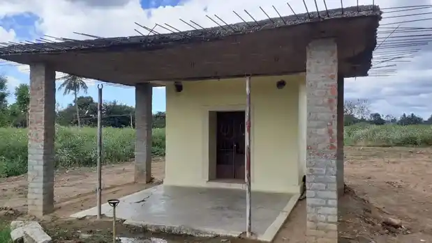 Arulmigu Perumal Temple, Chokkalampatty - 635852 அருள்மிகு பெருமாள் திருக்கோயில், சொக்கலாம்பட்டி - 635852, Thirupathur - Ancient Temple Architecture and History Image 4