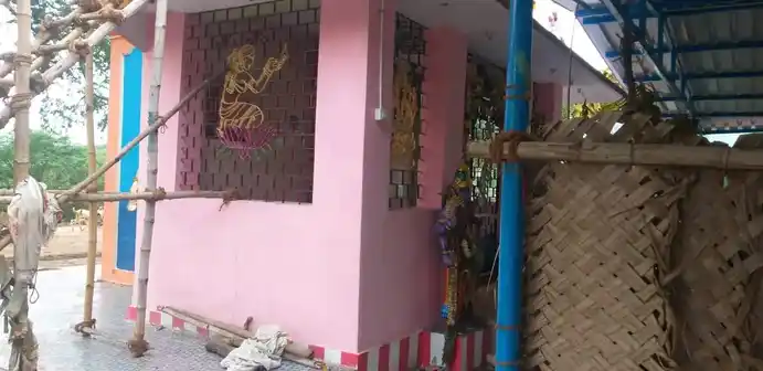 Arulmigu Perumal Temple, Eravarpatti - 625537 அருள்மிகு பெருமாள் திருக்கோயில், Eravarpatti - 625537, Madurai - Ancient Temple Architecture and History Image 2