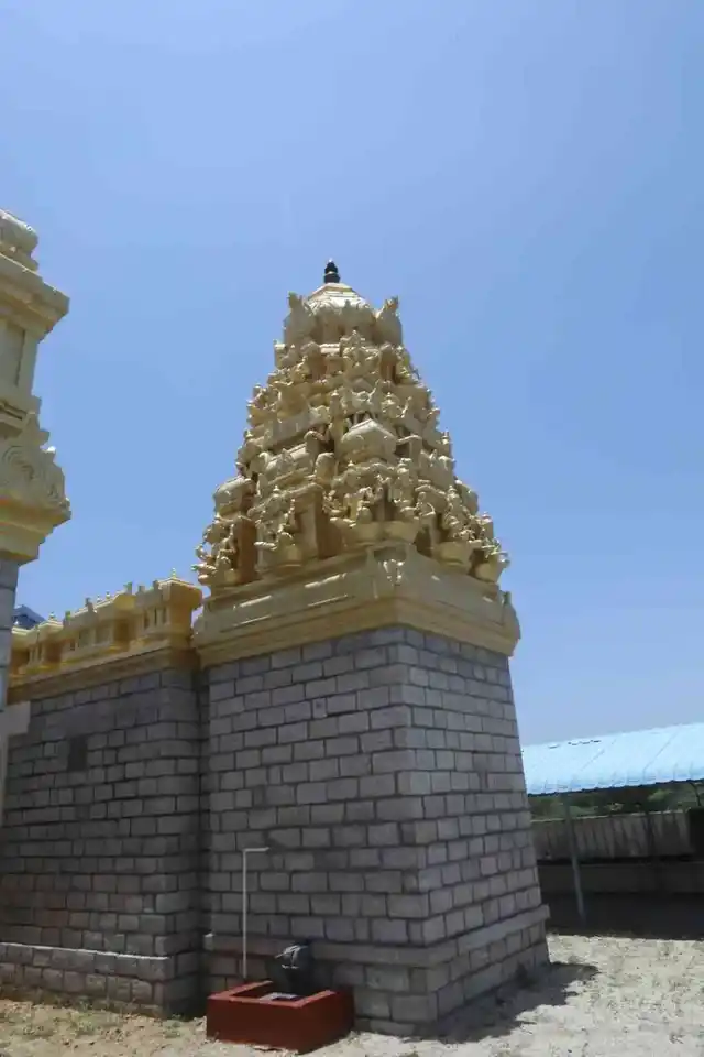 Arulmigu Perumal Temple, Eriyodu - 624702 அருள்மிகு பெருமாள் திருக்கோயில், Eriyodu - 624702, Dindigul - Ancient Temple Architecture and History Image 2