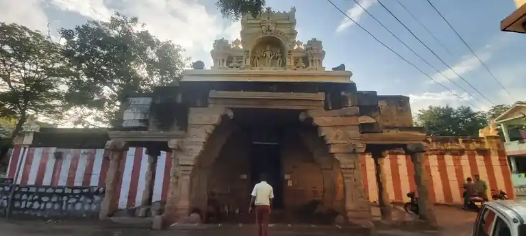 Arulmigu Perumal Temple, Ettayapuram - 628802 அருள்மிகு பெருமாள் திருக்கோயில், Ettayapuram - 628802, Thoothukudi - Ancient Temple Architecture and History Image 3