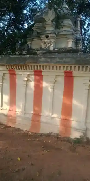 Arulmigu Perumal Temple, Ettikahalli - 636808 அருள்மிகு பெருமாள், திருமலைத்தேவர் திருக்கோயில், கரகதஅள்ளி - 636808, Dharmapuri - Ancient Temple Architecture and History Image 4