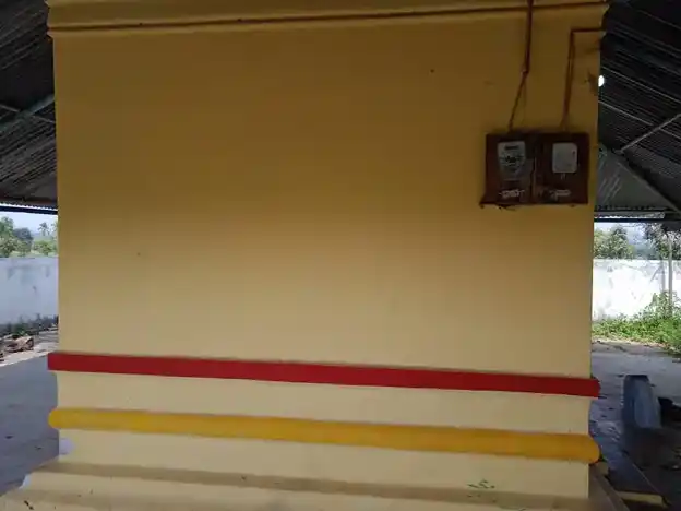 Arulmigu Perumal Temple, Hosahalli, Morapoor - 635305 அருள்மிகு பெருமாள் திருக்கோயில், Hosahalli, Morapoor - 635305, Dharmapuri - Ancient Temple Architecture and History Image 4