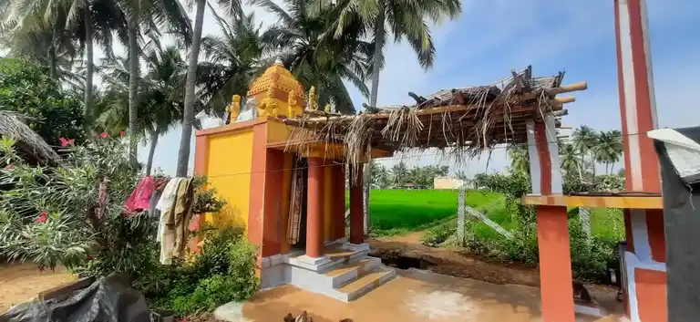 Arulmigu Perumal Temple, Kadappanallur, Kadappanallur - 638311 அருள்மிகு பெருமாள் திருக்கோயில், காடப்பநல்லூர், Kadappanallur - 638311, Erode - Ancient Temple Architecture and History Image 4