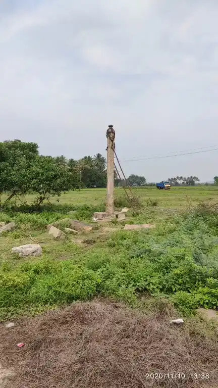 Arulmigu Perumal Temple, Karukapillai, Kovilankulam - 625532 அருள்மிகு பெருமாள் திருக்கோயில், Karukapillai, Kovilankulam - 625532, Madurai - Ancient Temple Architecture and History Image 2