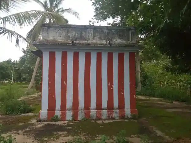 Arulmigu Perumal Temple, Karukatanpatti - 625532 அருள்மிகு பெருமாள் திருக்கோயில், Karukatanpatti - 625532, Madurai - Ancient Temple Architecture and History Image 3