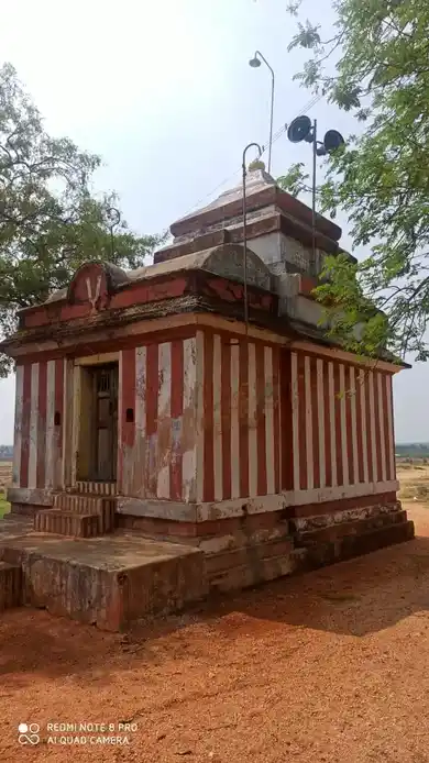 Arulmigu Perumal Temple, Keelapuliangudi - 628601 அருள்மிகு பெருமாள் திருக்கோயில், Keelapuliangudi - 628601, Thoothukudi - Ancient Temple Architecture and History Image 4