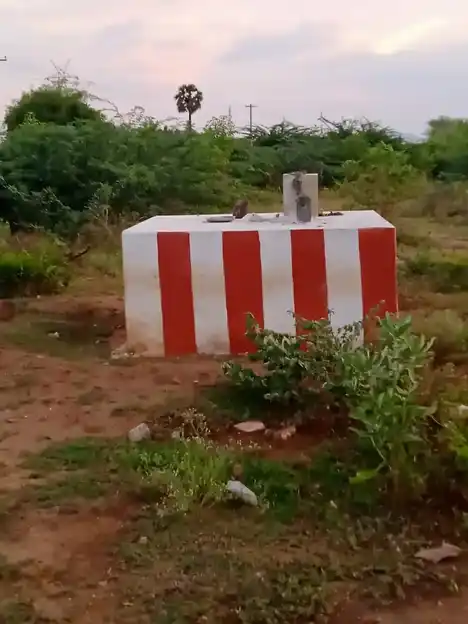 Arulmigu Perumal Temple, Kombaipatty - 624202