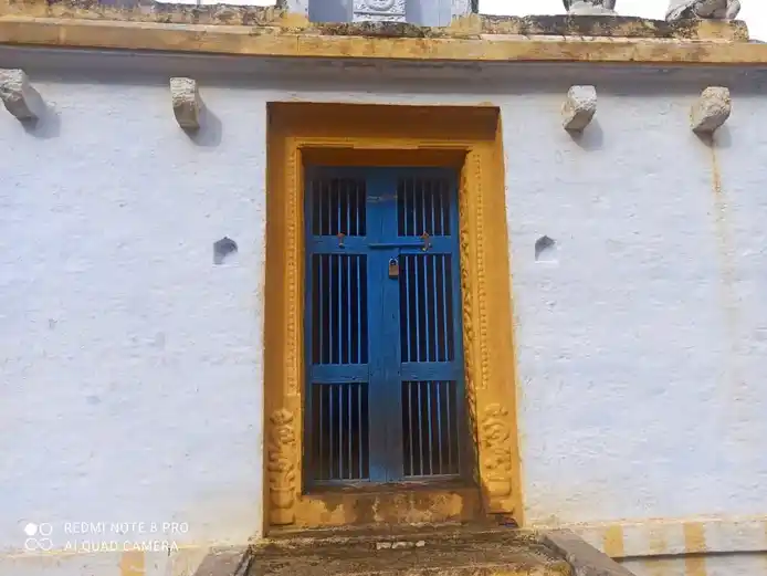 Arulmigu Perumal Temple, Komberipatty - 624801 அருள்மிகு பெருமாள் திருக்கோயில், Komberipatty - 624801, Dindigul - Ancient Temple Architecture and History Image 5