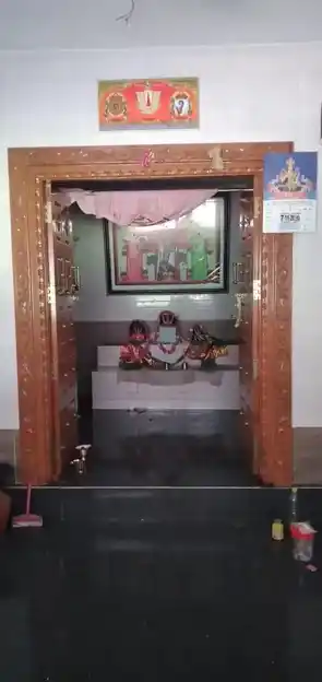 Arulmigu Perumal Temple, Kondamanayakanpatti - 624709 அருள்மிகு பெருமாள் திருக்கோயில், Kondamanayakanpatti - 624709, Dindigul - Ancient Temple Architecture and History Image 3