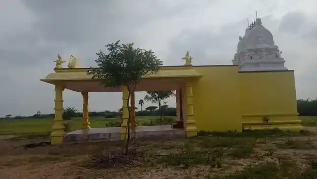 Arulmigu Perumal Temple, Kuralayampatti - 628907 அருள்மிகு பெருமாள் திருக்கோயில், Kuralayampatti - 628907, Thoothukudi - Ancient Temple Architecture and History Image 2