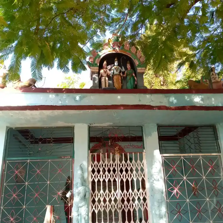 Arulmigu Perumal Temple, Kuravakudi - 625537 அருள்மிகு பெருமாள் திருக்கோயில், Kuravakudi - 625537, Madurai - Ancient Temple Architecture and History Image 2