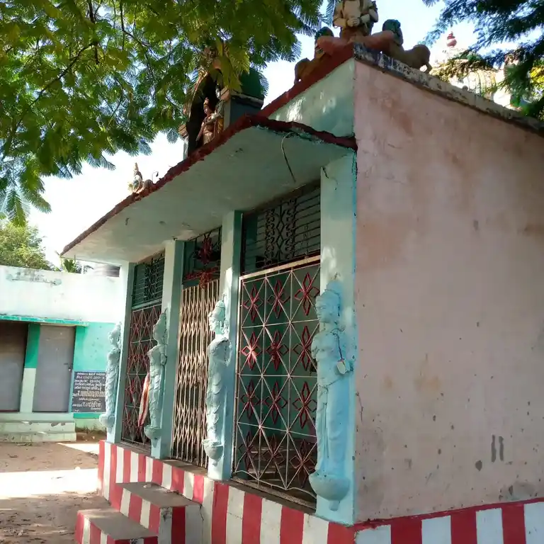 Arulmigu Perumal Temple, Kuravakudi - 625537 அருள்மிகு பெருமாள் திருக்கோயில், Kuravakudi - 625537, Madurai - Ancient Temple Architecture and History Image 6