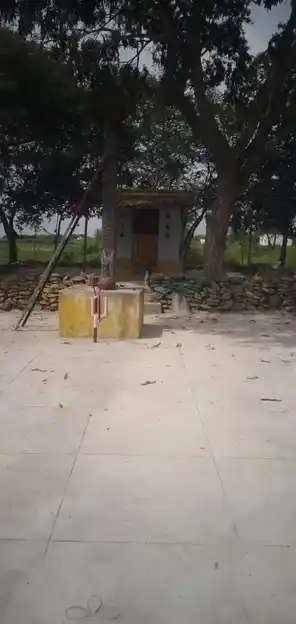 Arulmigu Perumal Temple, Kurumapatti - 606703 அருள்மிகு பெருமாள் திருக்கோயில், Kurumapatti - 606703, Tiruvannamalai - Ancient Temple Architecture and History Image 2