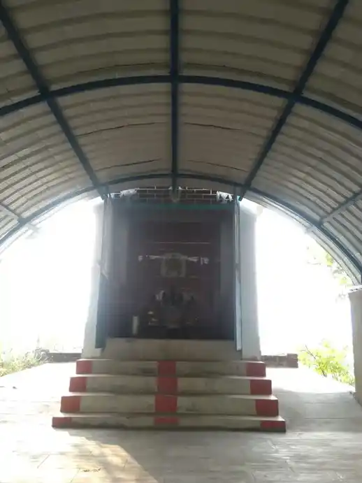 Arulmigu Perumal Temple, Kuttathupatti - 624002 அருள்மிகு பெருமாள் திருக்கோயில், Kuttathupatti - 624002, Dindigul - Ancient Temple Architecture and History Image 2