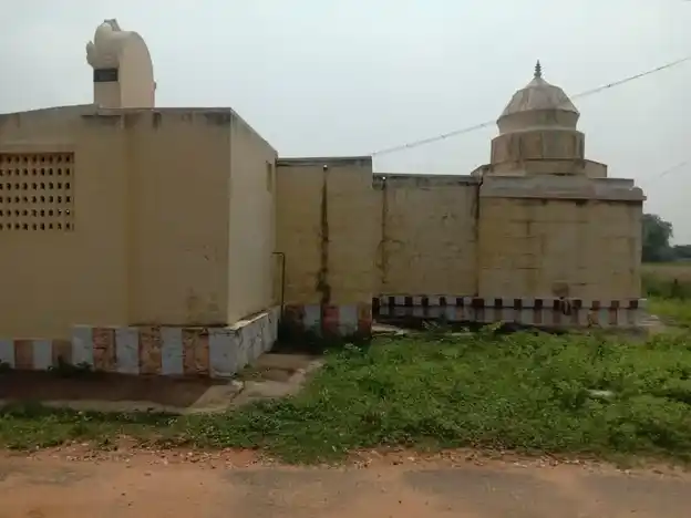 Arulmigu Perumal Temple, Lanthakkotai - 624620 அருள்மிகு பெருமாள் திருக்கோயில், Lanthakkotai - 624620, Dindigul - Ancient Temple Architecture and History Image 5