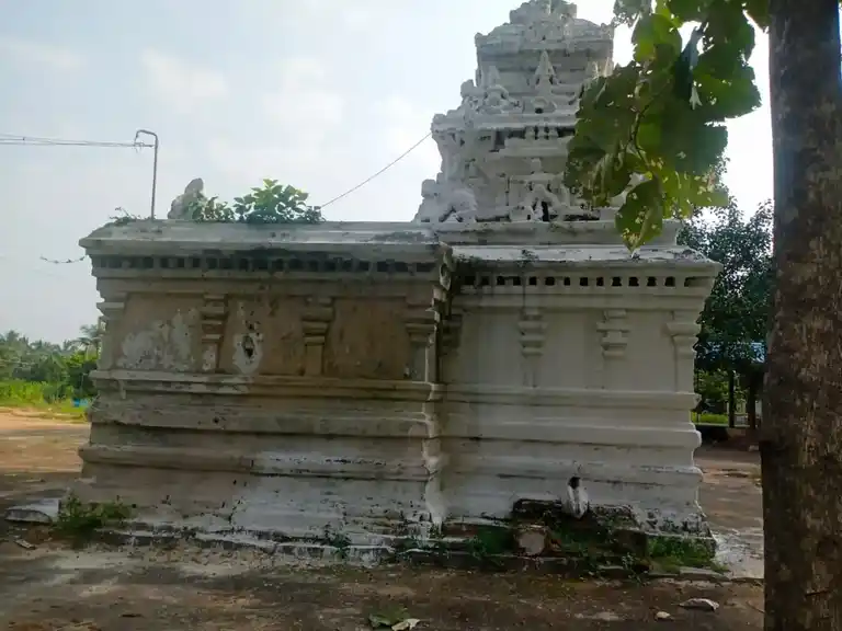 Arulmigu Perumal Temple, Madhiyampatti, Mampatti - 636902