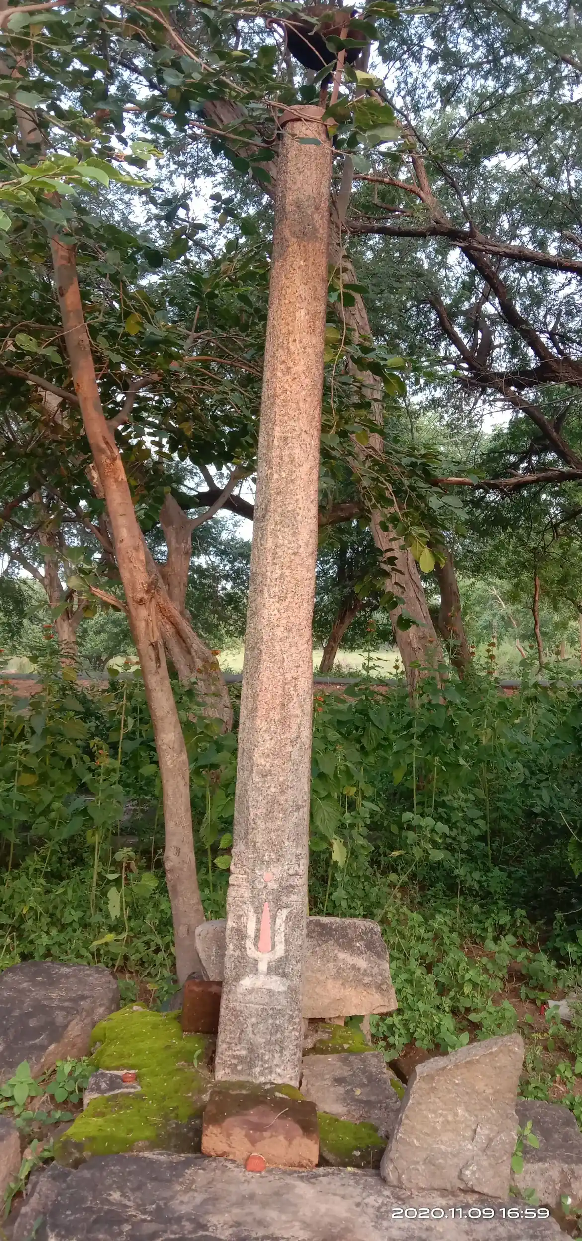 Arulmigu Perumal Temple, Manakatoor - 624401 Temple