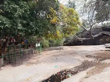 Arulmigu Perumal Temple, Manakatoor - 624401 Arulmigu Perumal Temple, Manakatoor - 624401, Dindigul - Ancient Temple Architecture and History Image 4