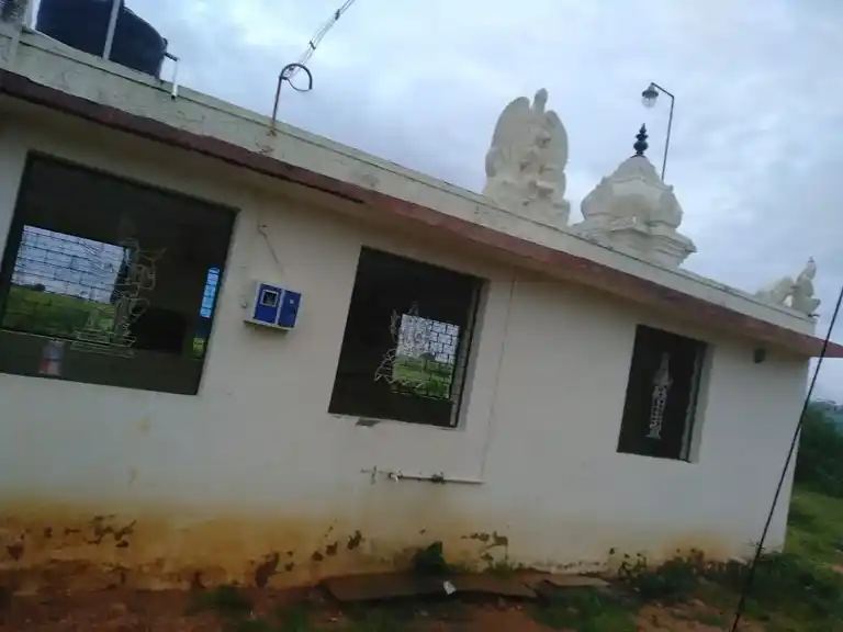 Arulmigu Perumal Temple, Mathakarai - 625703 Arulmigu Perumal Temple, Mathakarai - 625703, Madurai - Ancient Temple Architecture and History Image 4