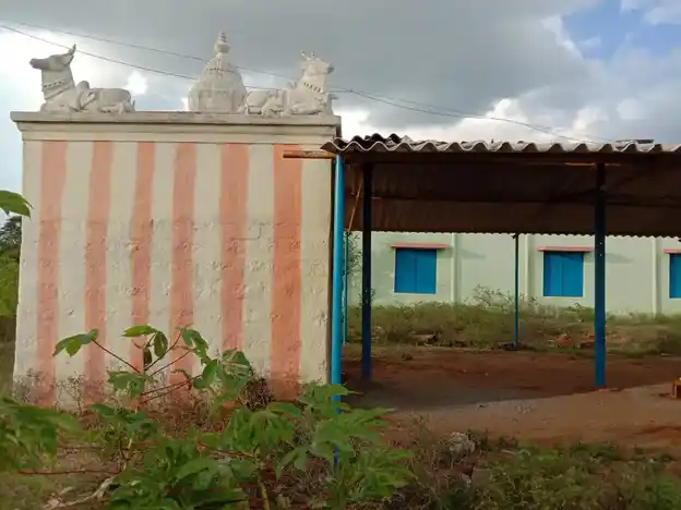 Arulmigu Perumal Temple, Meal Pulikallu - 636808 அருள்மிகு பெருமாள் திருக்கோயில், Meal Pulikallu - 636808, Dharmapuri - Ancient Temple Architecture and History Image 2