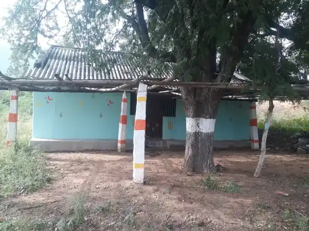 Arulmigu Perumal Temple, Mullikaadu, Pappireddipatti - 636905 அருள்மிகு பெருமாள் திருக்கோயில், Mullikaadu, Pappireddipatti - 636905, Dharmapuri - Ancient Temple Architecture and History Image 5