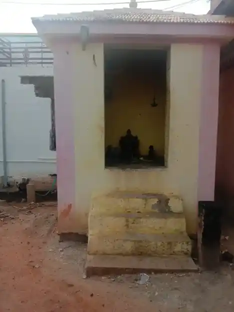 Arulmigu Perumal Temple, Muthalaikulam - 625514 அருள்மிகு பெருமாள் திருக்கோயில், Muthalaikulam - 625514, Madurai - Ancient Temple Architecture and History Image 4