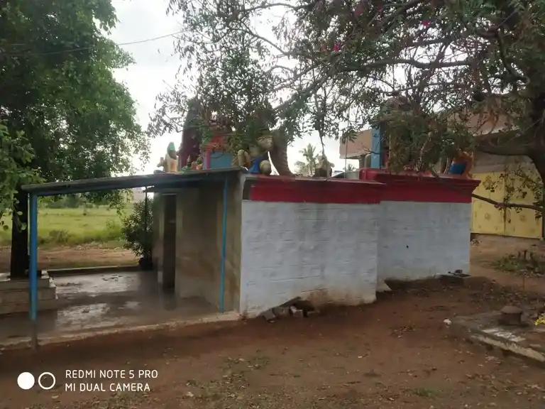 Arulmigu Perumal Temple, Muthupatti - 636701 அருள்மிகு பெருமாள் திருக்கோயில், Muthupatti - 636701, Dharmapuri - Ancient Temple Architecture and History Image 2