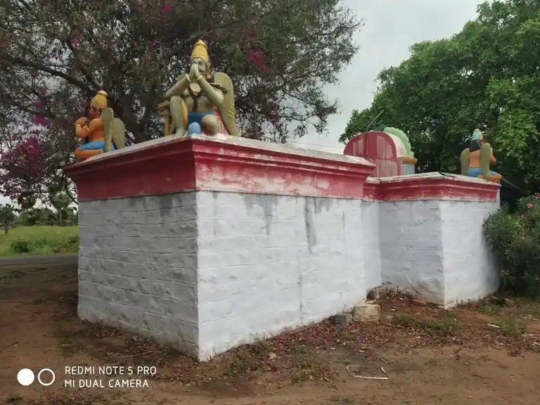 Arulmigu Perumal Temple, Muthupatti - 636701 அருள்மிகு பெருமாள் திருக்கோயில், Muthupatti - 636701, Dharmapuri - Ancient Temple Architecture and History Image 4