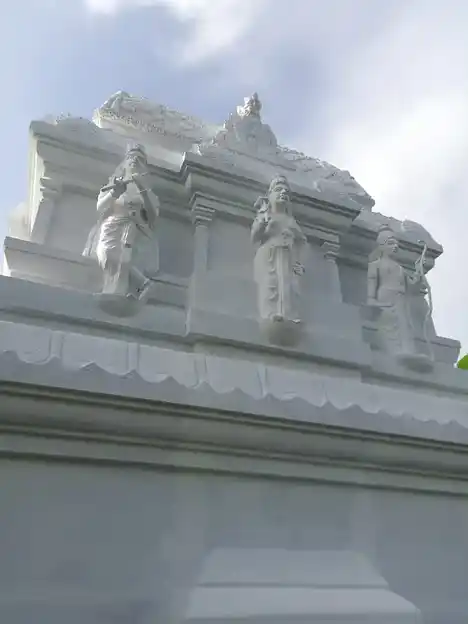 Arulmigu Perumal Temple, Nagojanahalli - 635204 அருள்மிகு பெருமாள் திருக்கோயில், நாகோஜனஹள்ளி - 635204, Krishnagiri - Ancient Temple Architecture and History Image 2