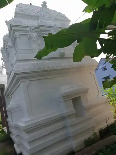 Arulmigu Perumal Temple, Nagojanahalli - 635204 அருள்மிகு பெருமாள் திருக்கோயில், நாகோஜனஹள்ளி - 635204, Krishnagiri - Ancient Temple Architecture and History Image 4