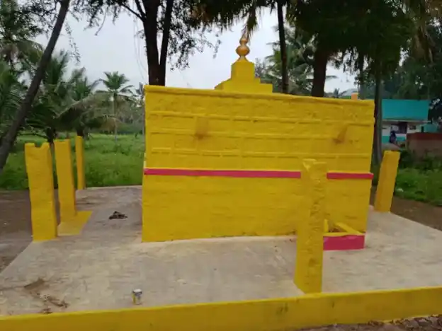 Arulmigu Perumal Temple, Nammandahalli - 636812 அருள்மிகு பெருமாள் திருக்கோயில், Nammandahalli - 636812, Dharmapuri - Ancient Temple Architecture and History Image 2