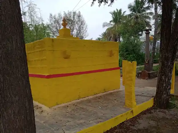 Arulmigu Perumal Temple, Nammandahalli - 636812 அருள்மிகு பெருமாள் திருக்கோயில், Nammandahalli - 636812, Dharmapuri - Ancient Temple Architecture and History Image 3