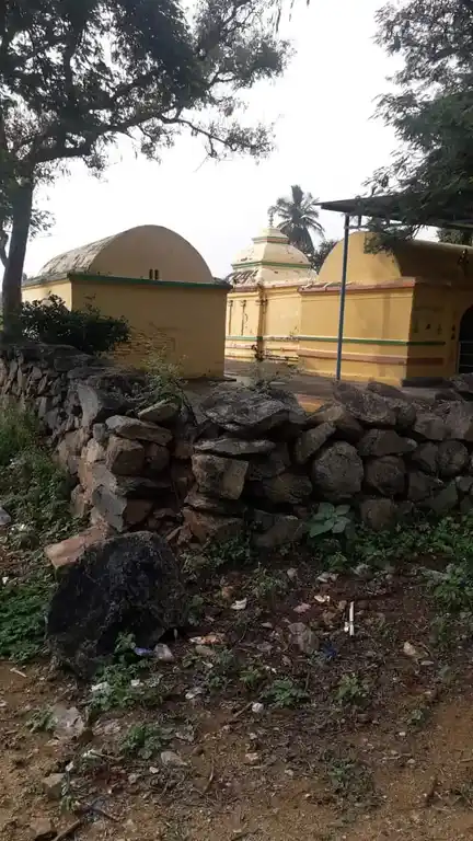 Arulmigu Perumal Temple, Naranapuram - 636903 அருள்மிகு பெருமாள் திருக்கோயில், Naranapuram - 636903, Dharmapuri - Ancient Temple Architecture and History Image 3