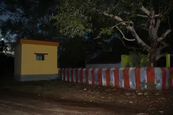 Arulmigu Perumal Temple, Near Amman Temple, Rajavallipuram - 627359 அருள்மிகு பெருமாள் திருக்கோயில், Near Amman Temple, இராஜவல்லிபுரம் - 627359, Tirunelveli - Ancient Temple Architecture and History Image 2