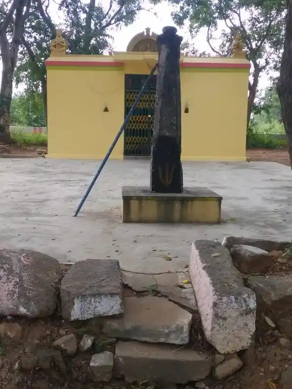 Arulmigu Perumal Temple, Near Ariyakulam, Mottupatti - 635202