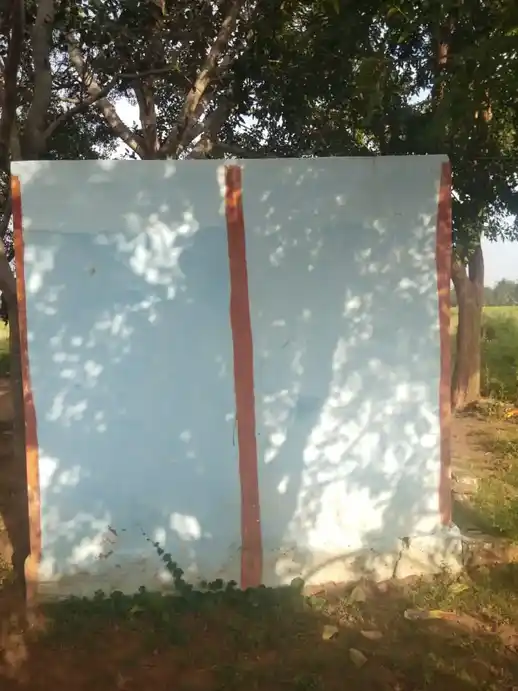 Arulmigu Perumal Temple, Near G.H.S.School ,Pochampalli, Jambukuttappatti - 635206 அருள்மிகு பெருமாள் திருக்கோயில், Near G.H.S.School ,Pochampalli, ஜம்புகுட்டப்பட்டி - 635206, Krishnagiri - Ancient Temple Architecture and History Image 3