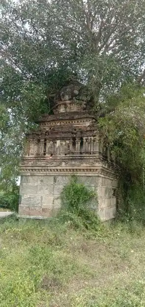 Arulmigu Perumal Temple, Near Main Road, Bagasalai - 631209 அருள்மிகு பெருமாள் திருக்கோயில், Near Main Road, Bagasalai - 631209, Tiruvallur - Ancient Temple Architecture and History Image 2