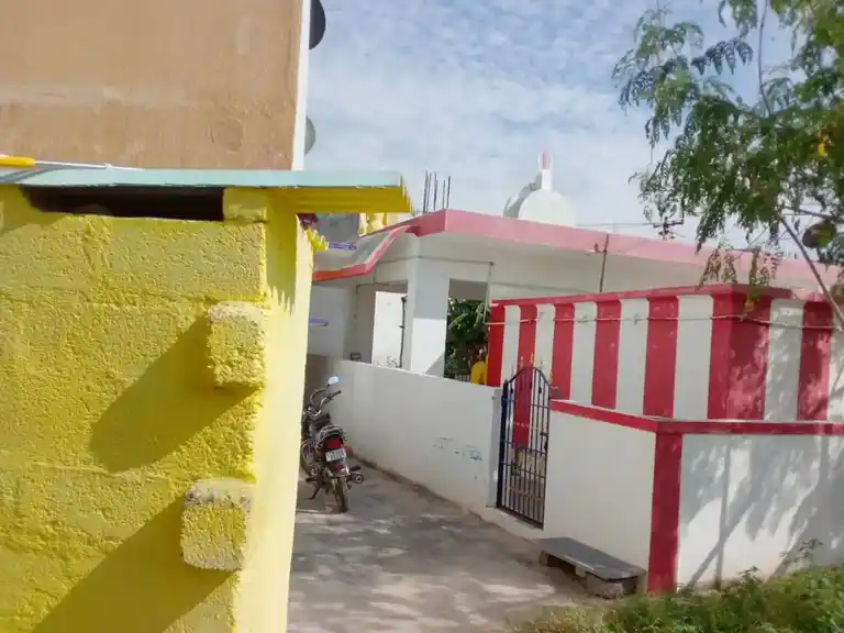 Arulmigu Perumal Temple, Near Silk Market, Bargur - 635104 அருள்மிகு பெருமாள் திருக்கோயில், பருகூர் - 635104, Krishnagiri - Ancient Temple Architecture and History Image 4