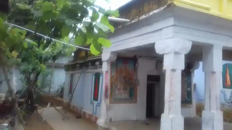 Arulmigu Perumal Temple, Neerathan, Neerathan - 625234 அருள்மிகு பெருமாள் திருக்கோயில், நீரேத்தான், நீரேத்தான் - 625234, Madurai - Ancient Temple Architecture and History Image 3