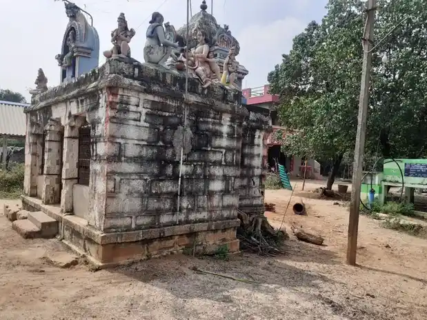 Arulmigu Perumal Temple, Ninniyur - 621714 Arulmigu Perumal Temple,  - 621714, Ariyalur - Ancient Temple Architecture and History Image 4