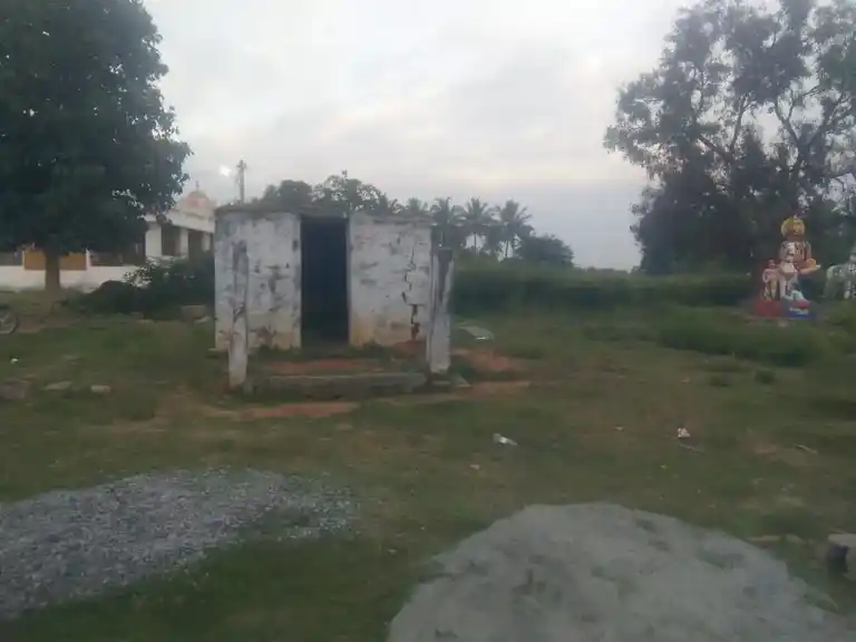 Arulmigu Perumal Temple, Orappam - 635108 அருள்மிகு பெருமாள் திருக்கோயில், ஒரப்பம் - 635108, Krishnagiri - Ancient Temple Architecture and History Image 2